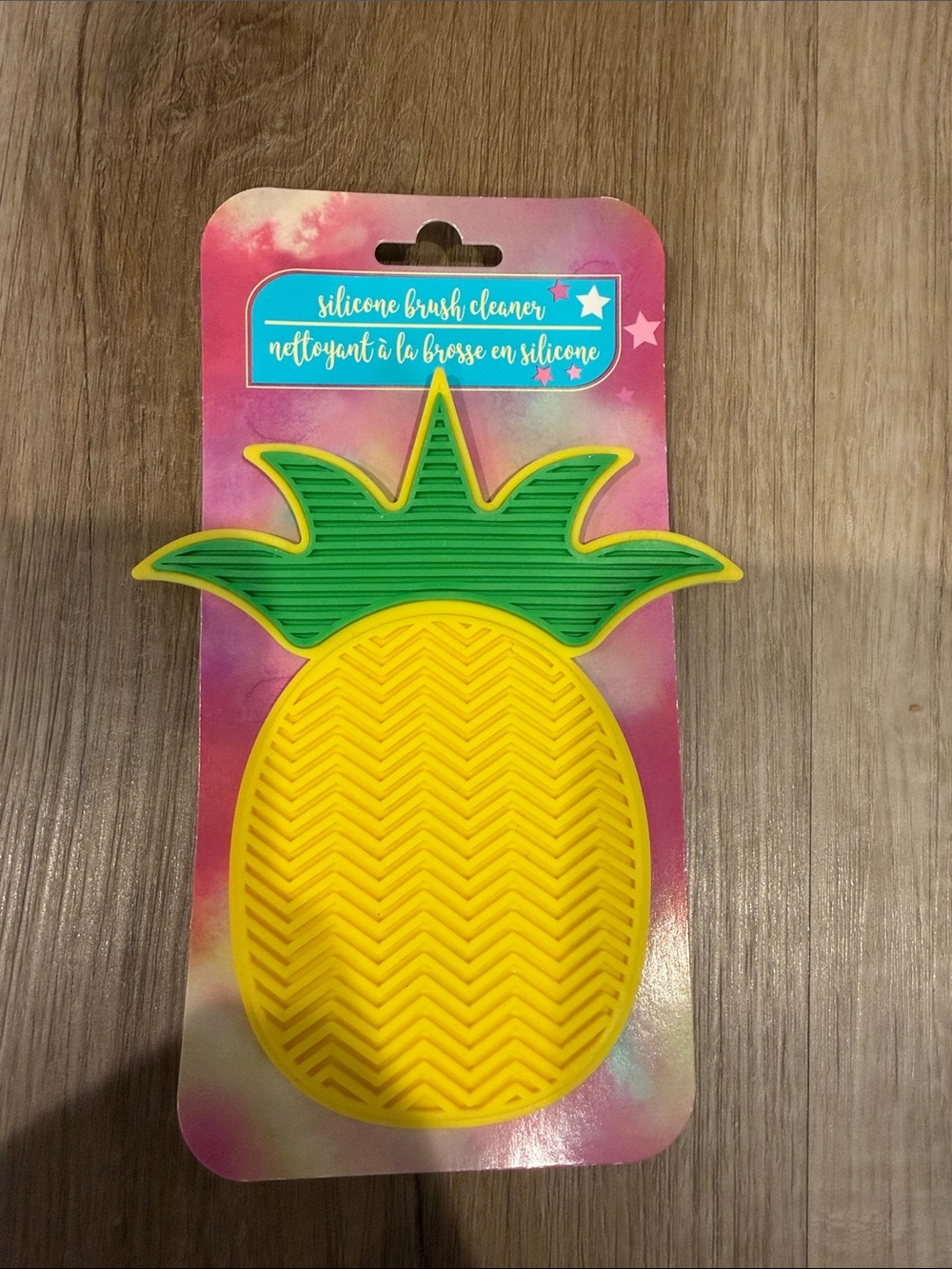 Kids Silicone Pineapple Brush Cleaner - Yellow & Green